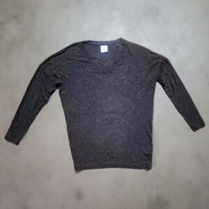 CABI long sleeve black shirt. It is supersoft!!Size XXS. EXCELLENT CONDITION!